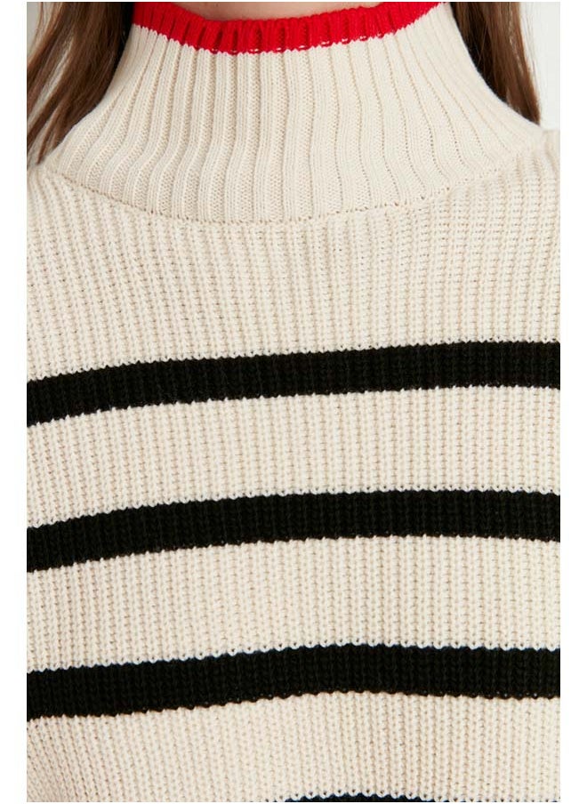 trendyol Ecru Wide Pattern Striped Knitwear Sweater TWOAW23KZ01446  - Image 4