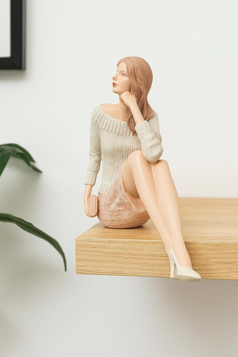 B&D Vintage Style Decorative Lady Figurine - Image 2