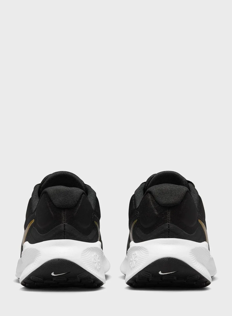Nike Revolution 7