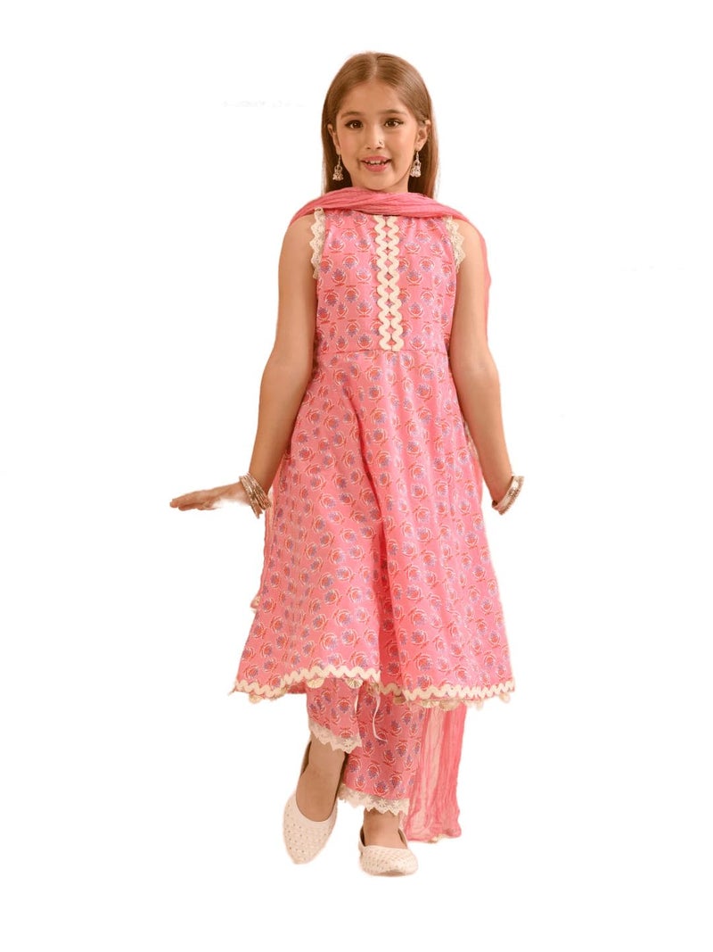 Pspeaches Girls Cotton Sleeveless Round Neck Floral Print Kurta And Pant With Dupatta 3 Piece Set|Ethnic Wear For Kids Girls|Traditional & Festive Outfit 15-16 Year Pink - Image 4