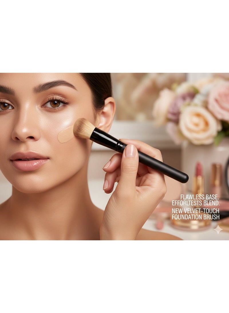 Face And Foundation Brush - Image 4