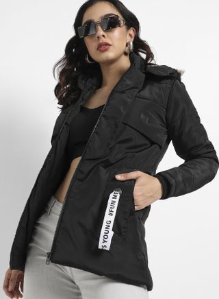 Women's Black Zip-Front Puffer Jacket With Fur Detail - pzsku/ZC0B776D377EDA937449BZ/45/_/1741608726/26dc71dd-94cd-445a-8909-6248b51c881b