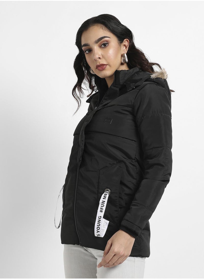 Campus Sutra Women's Black Zip-Front Puffer Jacket With Fur Detail  - Image 3