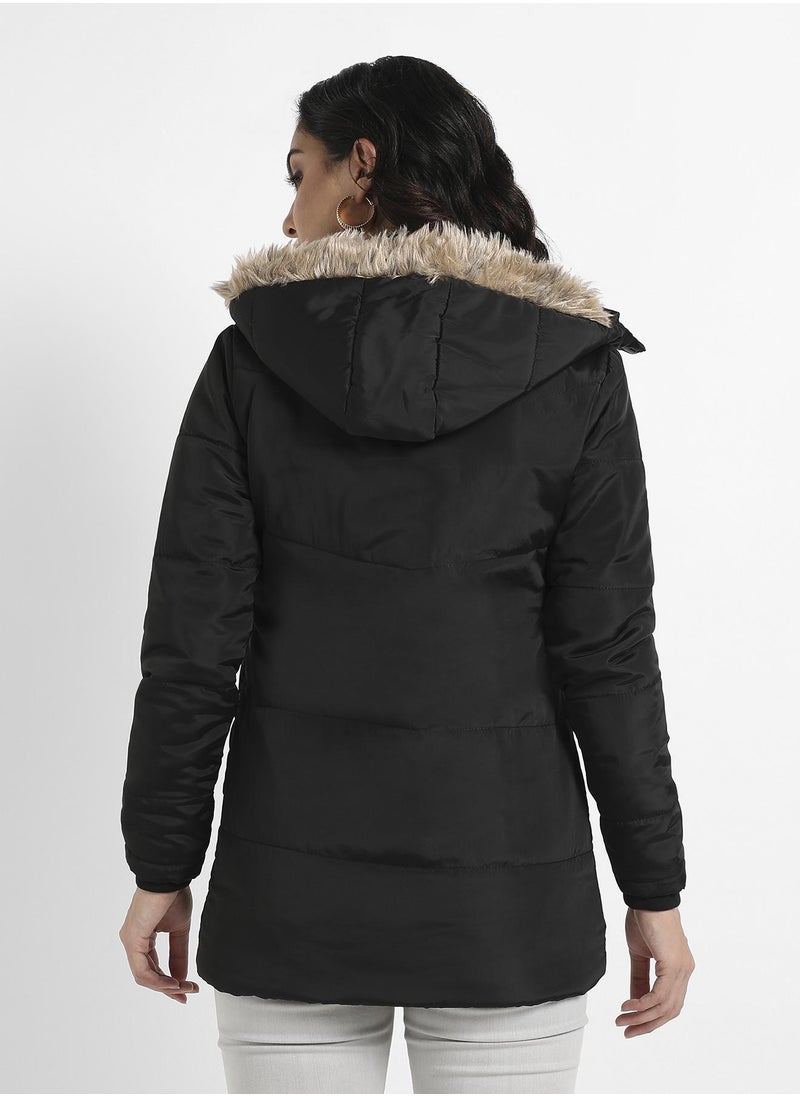 Campus Sutra Women's Black Zip-Front Puffer Jacket With Fur Detail  - Image 5