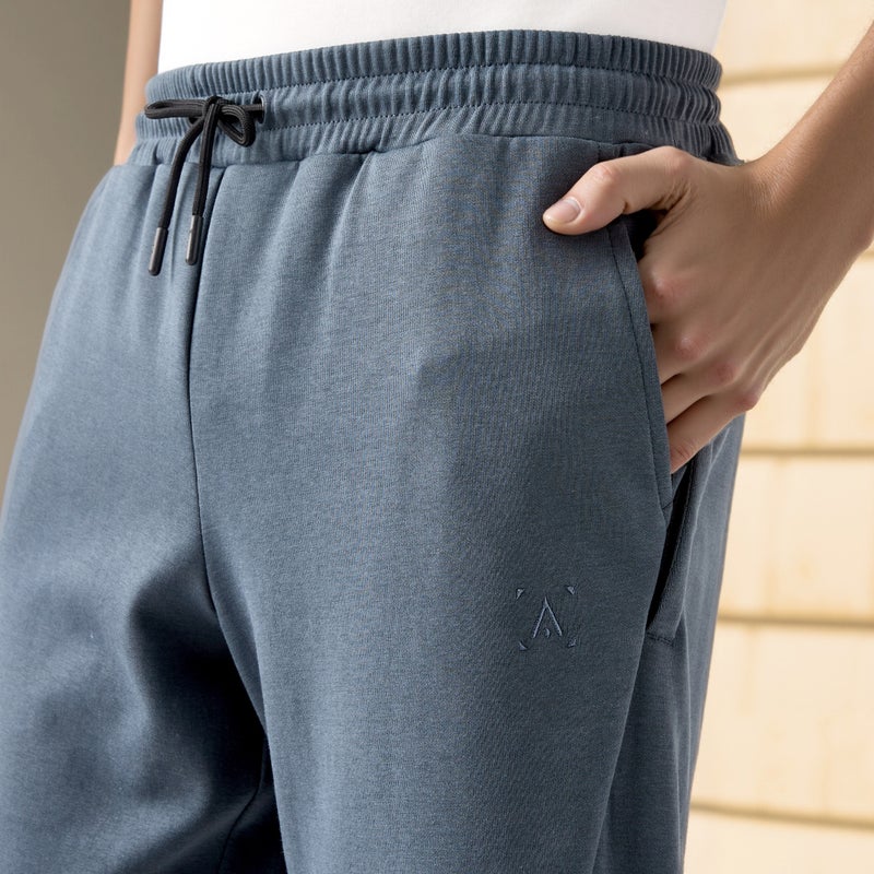 آكتف شورت بقصة عادية مع رباط إغلاق - Image 4