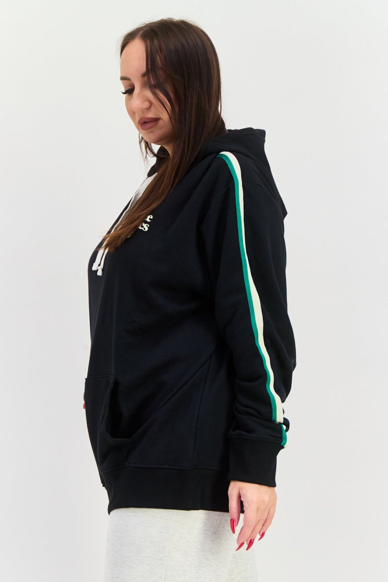 New Balance سويت شيرت خارجي طويل الأكمام للنساء بقصة مريحة، أسود - Image 4
