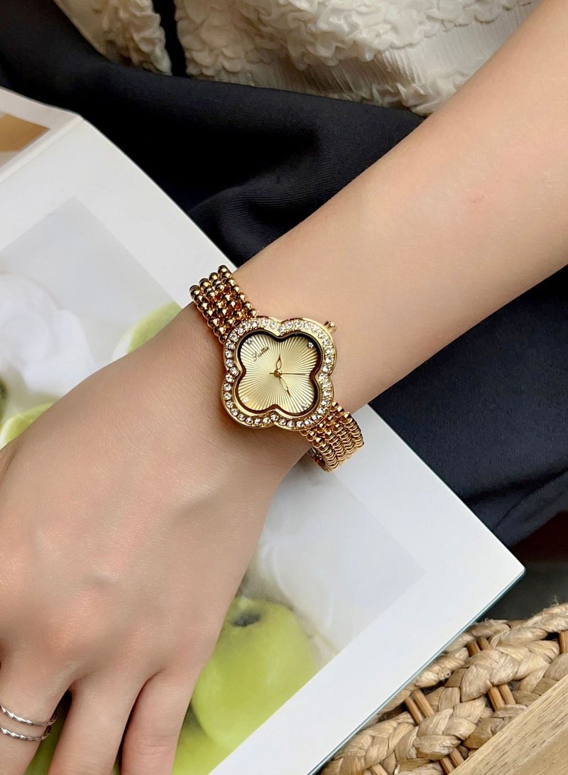 New Women's Watch Bracelet Watch, Women's Diamond Inlaid Flower Shaped Luxury Small Fragrance Style - Image 1