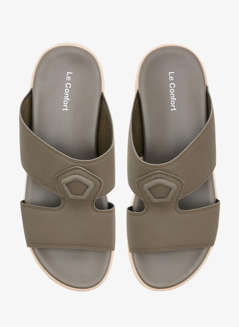 Le Confort Men's Textured Slip-On Cross Strap Sandals