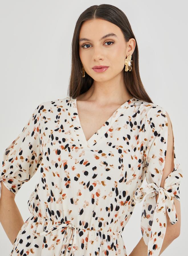 تايك تو فستان ميدي بطبعة حرف  مع تفاصيل ربط - Image 4