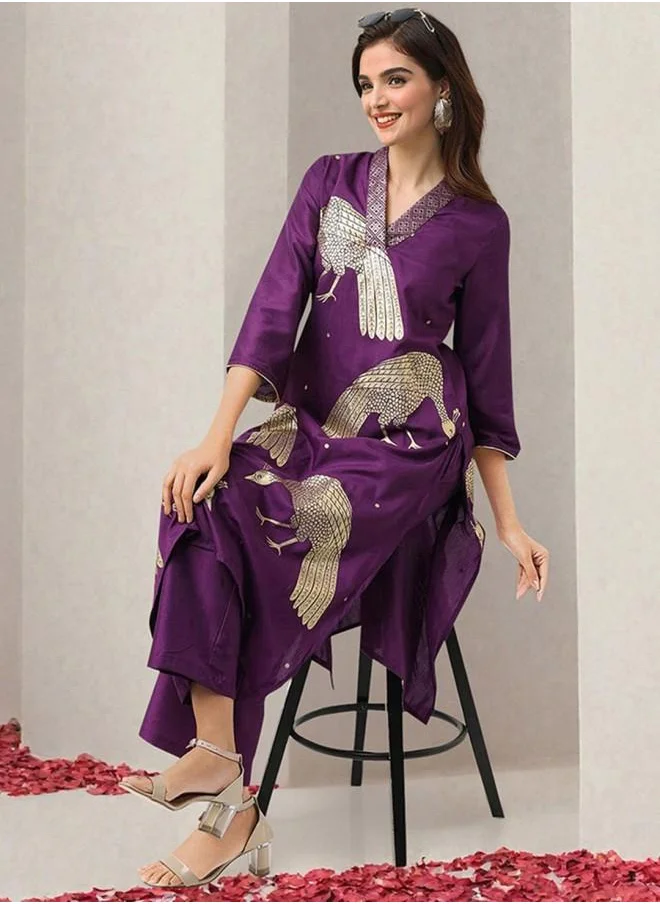 آي شين Embroidered Women Purple Polyester Kurta Set with Embroidered pattern Tunic and Palazzo features a Round neckline and Three-Fourth Sleeve secured with Elastic closure and styled in Straight Fit ideal for Festive moments — exude elegance in every glance.
