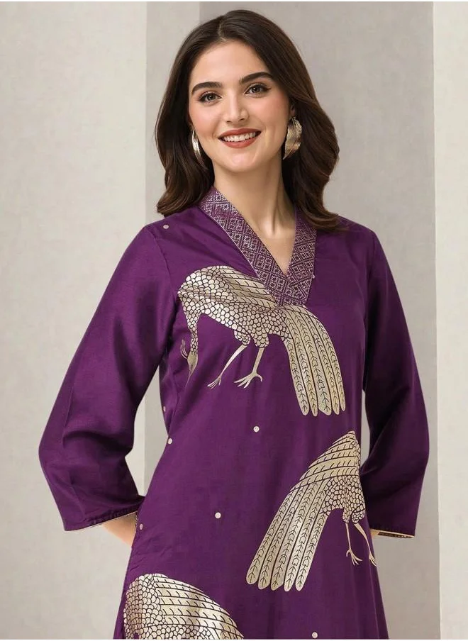 آي شين Embroidered Women Purple Polyester Kurta Set with Embroidered pattern Tunic and Palazzo features a Round neckline and Three-Fourth Sleeve secured with Elastic closure and styled in Straight Fit ideal for Festive moments — exude elegance in every glance.