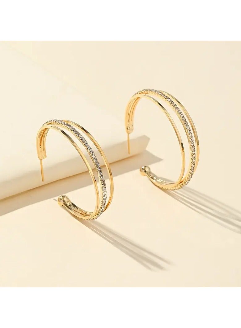 Goolsky زوج من أقراط هووب ثلاثية أنيقة بلون ذهبي مع لمسات من الأحجار الكريمة المتلألئة - ملابس كاجوال نحاسية أنيقة للنساء - Image 1