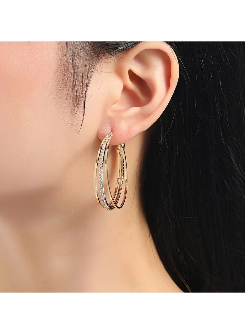 Goolsky زوج من أقراط هووب ثلاثية أنيقة بلون ذهبي مع لمسات من الأحجار الكريمة المتلألئة - ملابس كاجوال نحاسية أنيقة للنساء - Image 2