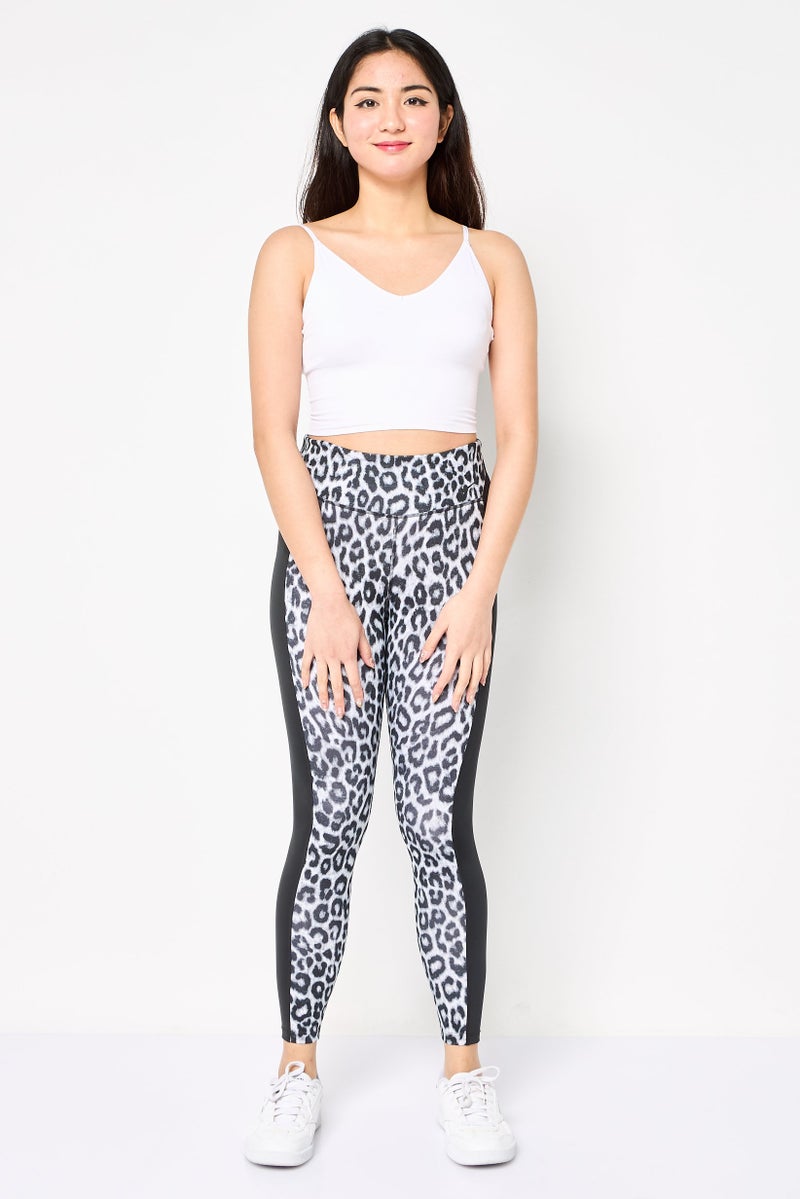 Nike Women Dri-Fit 7/8 Training Leggings, Multicolor - Image 2