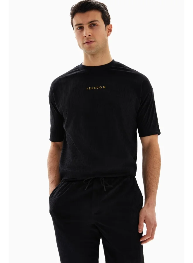 Wecre8 Black "Freedom" Set of T-shirt and Shorts