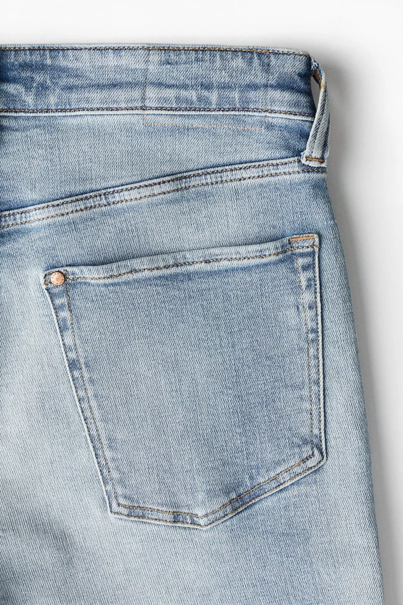 اتش اند ام شورت دنيم بقصّة سلِم