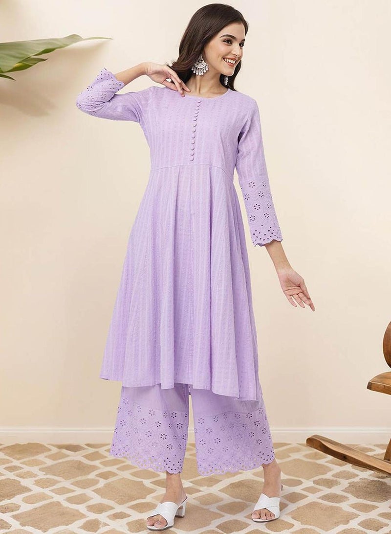 ISHIN Women's Lilac 100% Cotton Embellished Regular Fit Kurta Set - Image 2