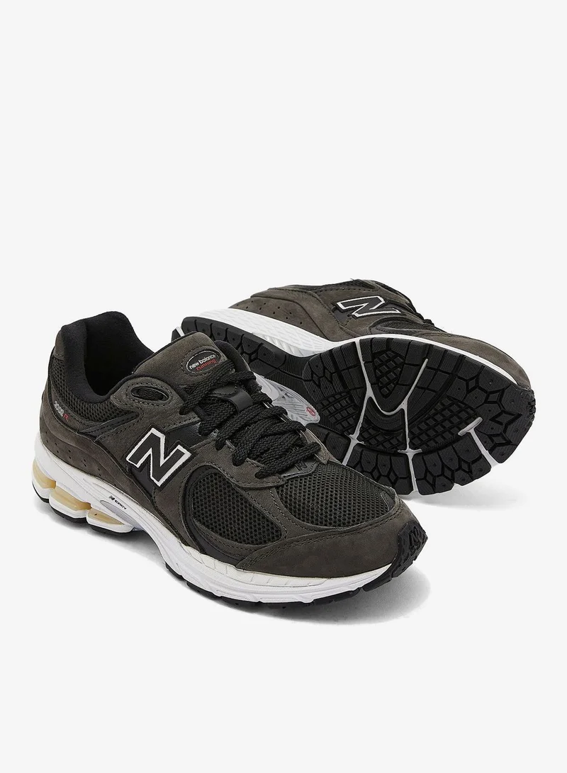 نيو بالانس حذاء 2002