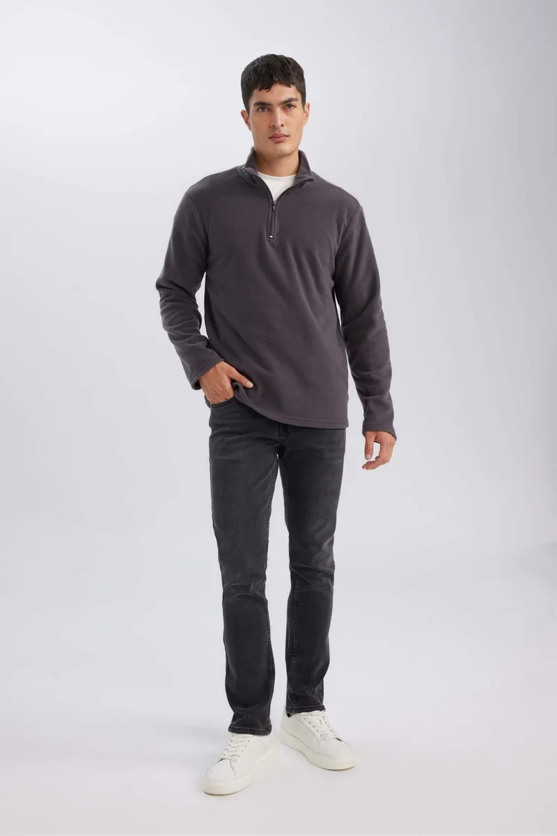 DeFacto Regular Fit Long Sleeve Sweatshirt