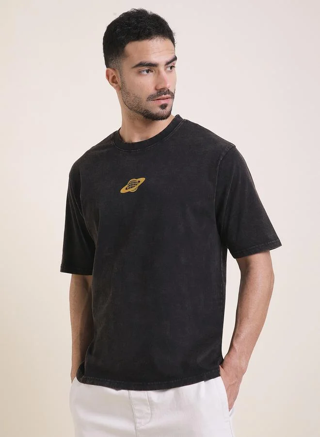 ديفيرينس أوف أوبينيون تيشيرت مطبع بقصة واسعة وغسيل حمضي للرجال