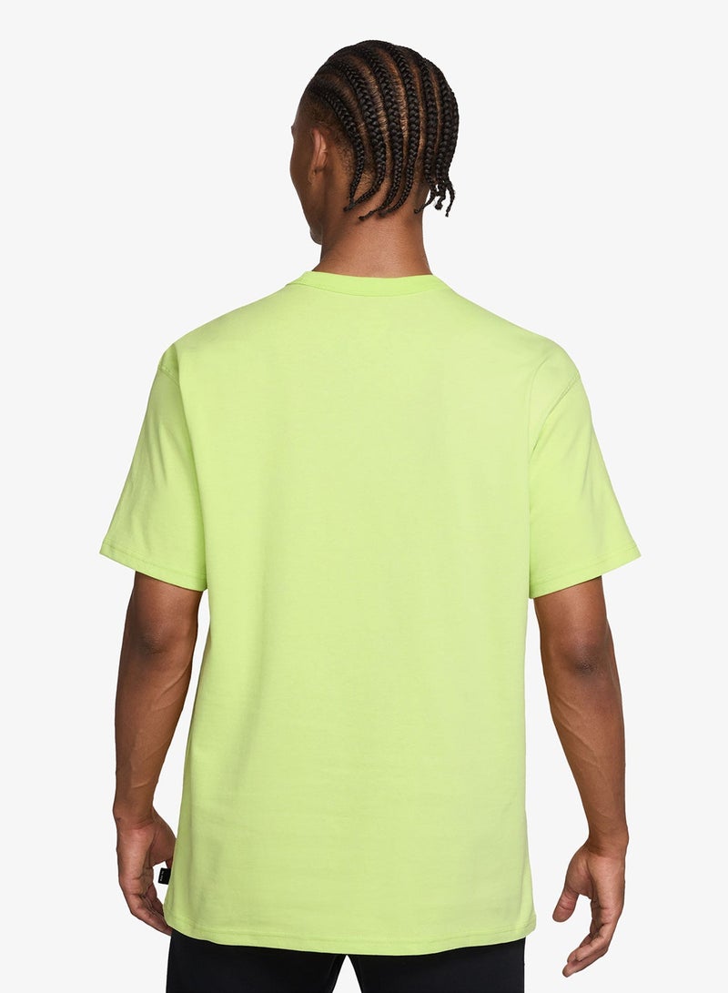 Nike Nsw Premium Essential Sustainable T-Shirt - Image 2