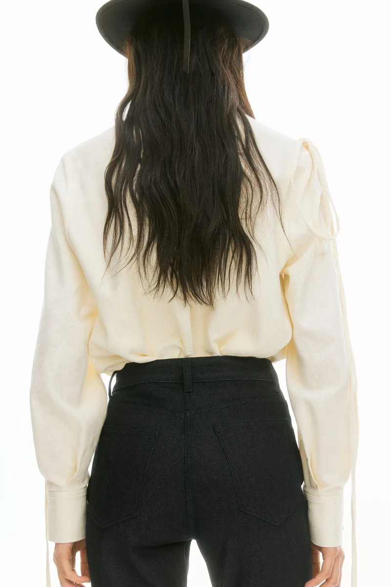 اتش اند ام جينز واسع بفتحة أمامية