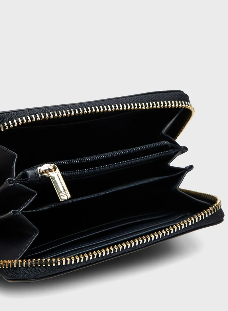 TOMMY HILFIGER Iconic Zip-Around Medium Wallet