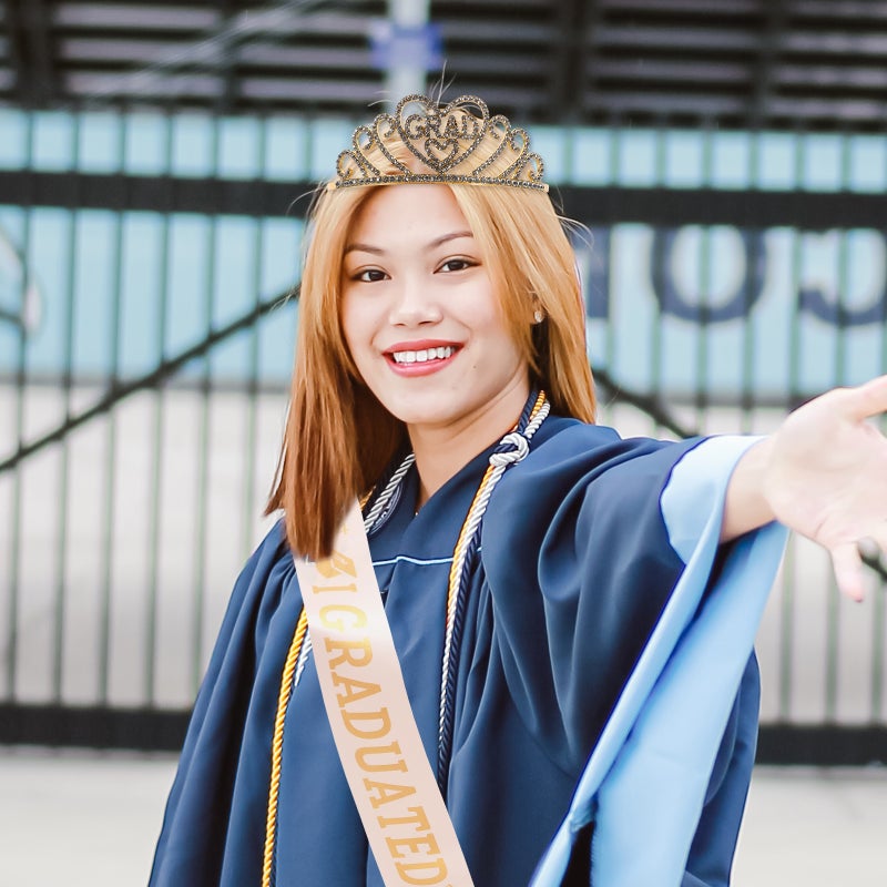 1 Set of 2024 Graduation Sash Shiny Rhinestone Kit 2024 Graduated Party Decorations - Image 3