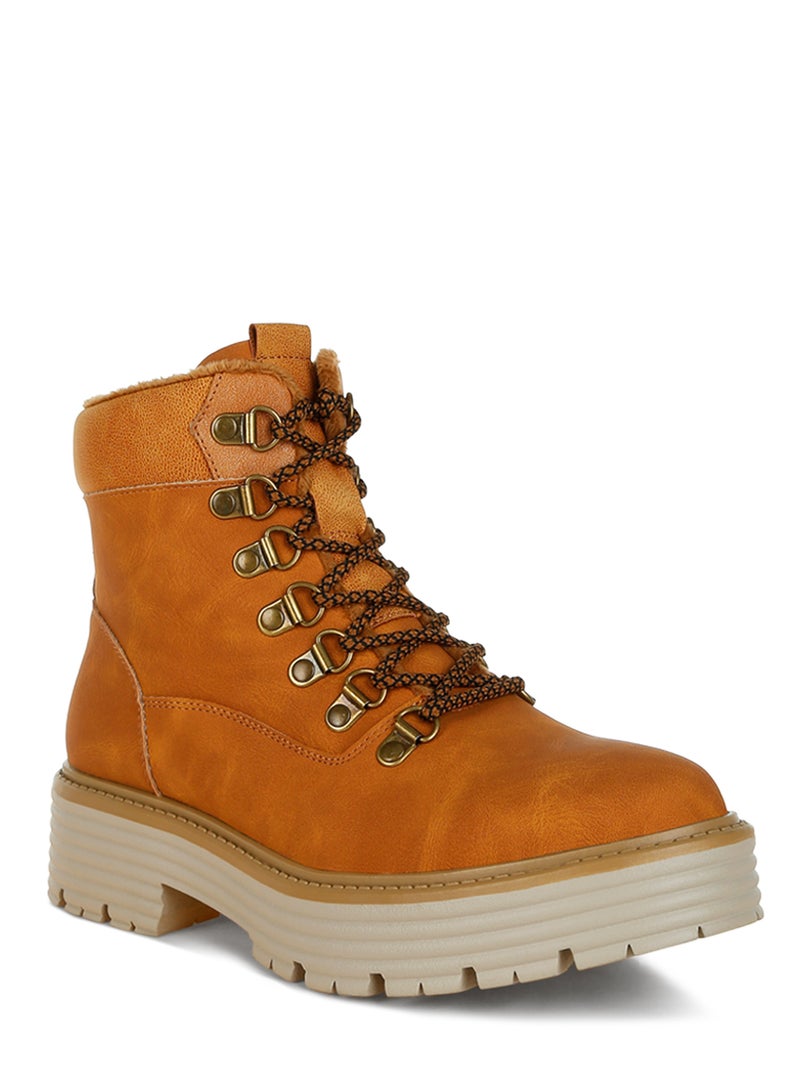 لندن راج أحذية الكاحل الدافئة ذات الكعب العريض برباط من لندن راغ للنساء باللون البني الفاتح - Image 2