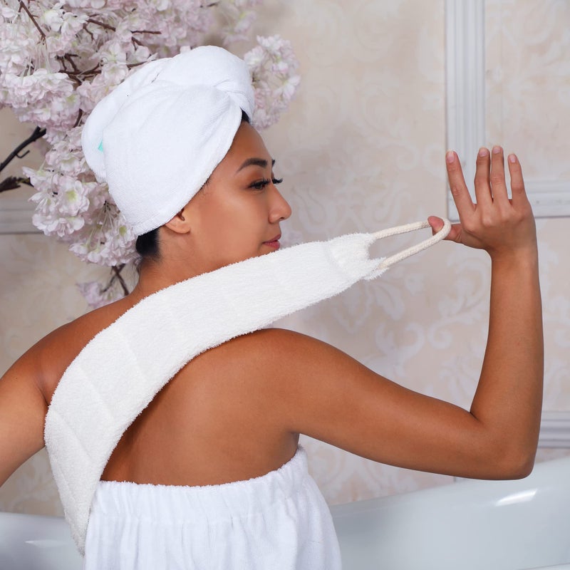 Daily Concepts - Daily Back Scrubber - gently exfoliates the skin with its soft natural organic cotton surface, while the soy-based core creates a rich lather - Image 5