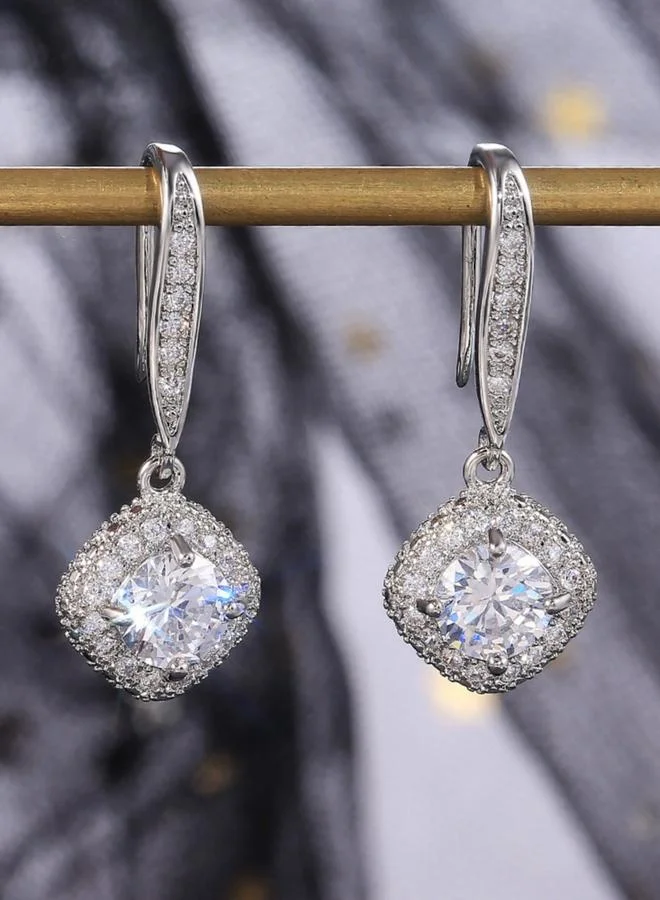 تايك تو Embellished Dangle Earrings