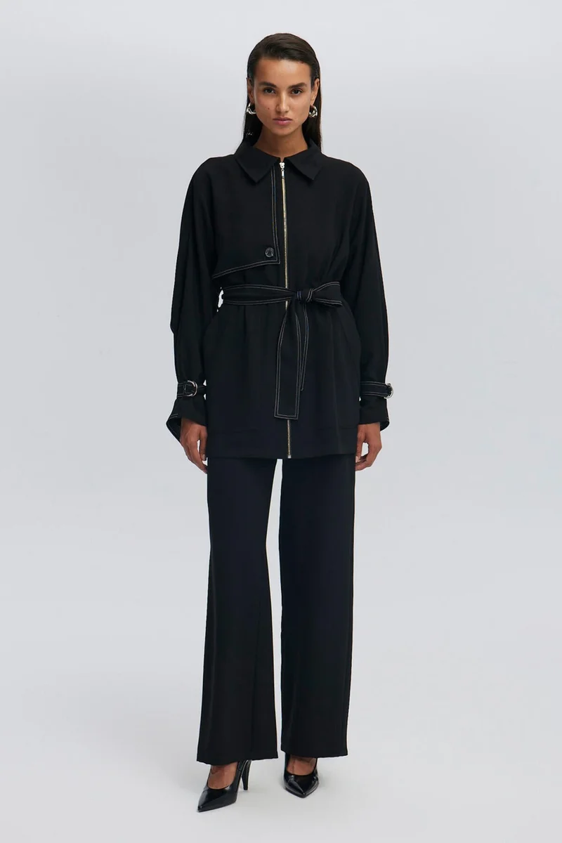 توتشي Aller Detailed Contrast Stitched Jacket