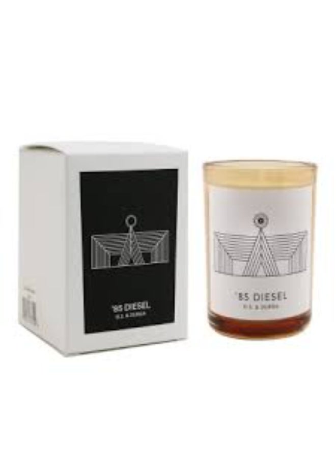 D.S. & DURGA 85 Diesel Candle 198g - Image 2