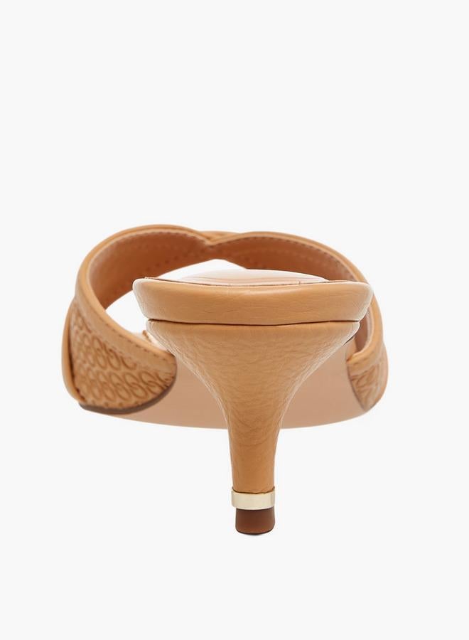 سيليست صنادل نسائية سهلة الارتداء بكعب قطة ونقش بارز - Image 5