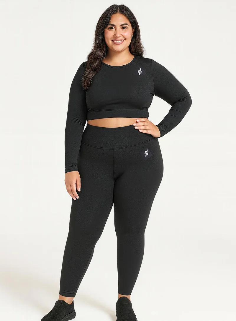 Moveletix Plus Size Activewear Crop Top with Thumbhole