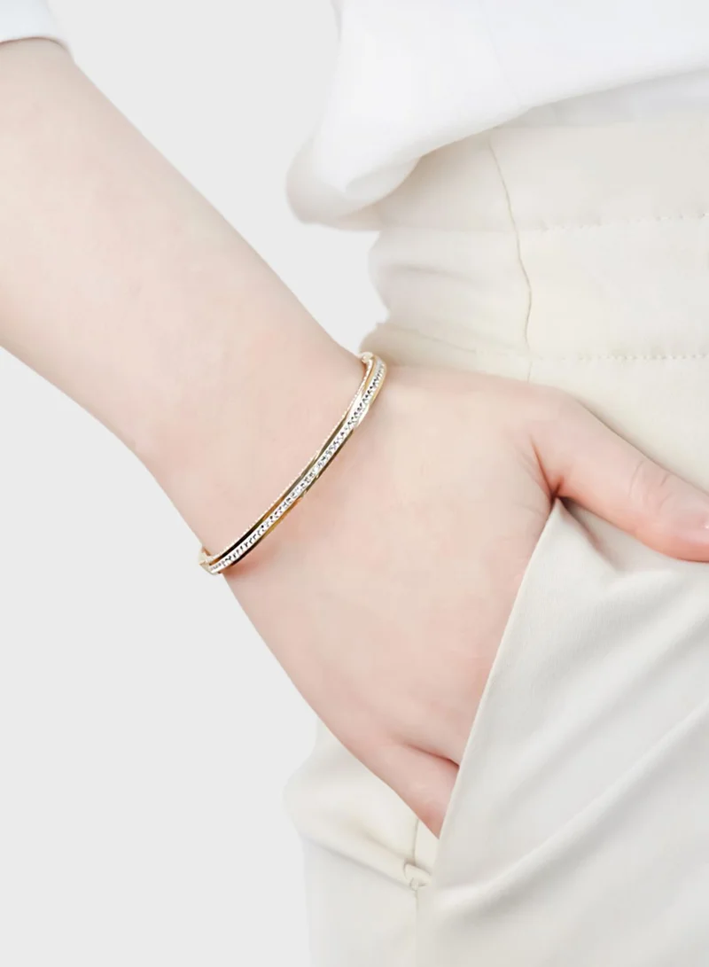 celovis Marilyn Encircling Band Of Zirconia Bangle