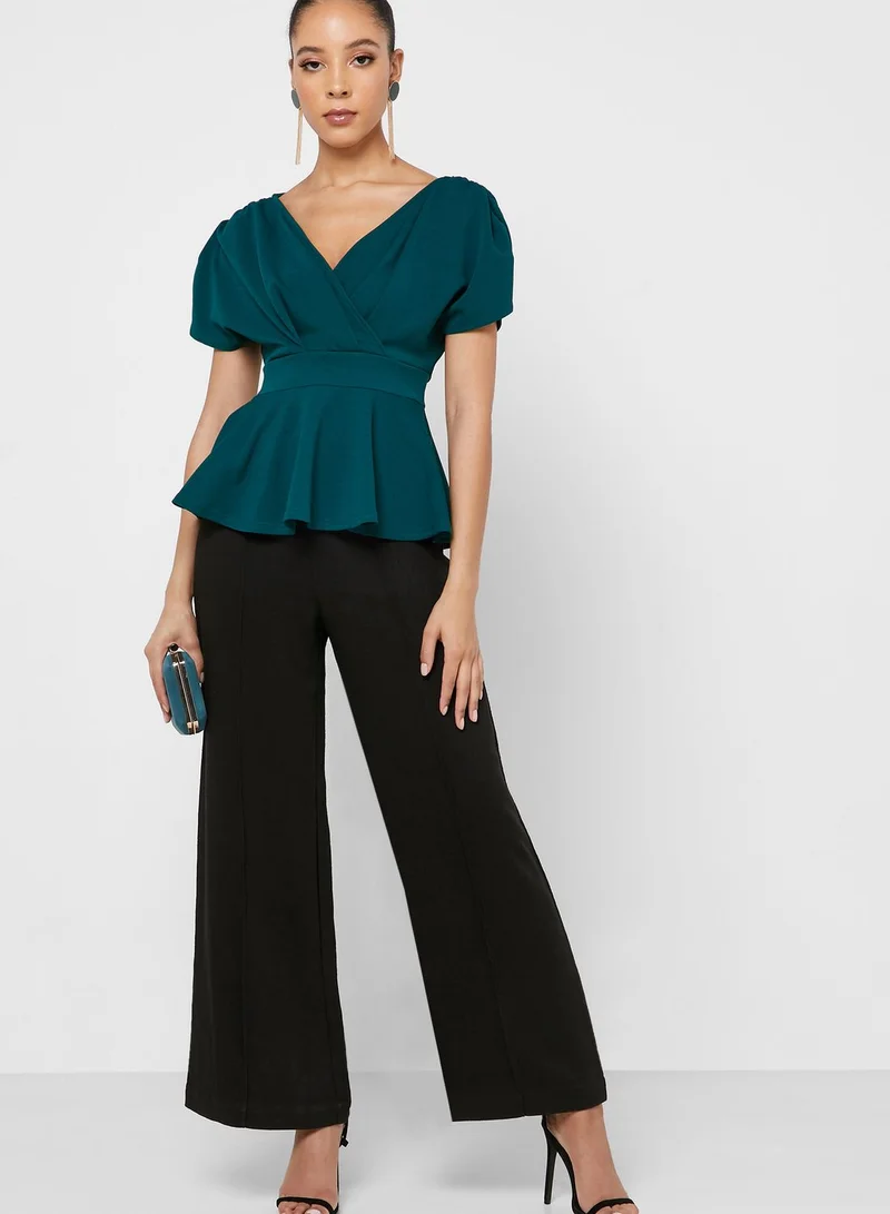 QUIZ Ruched Sleeve Peplum Top