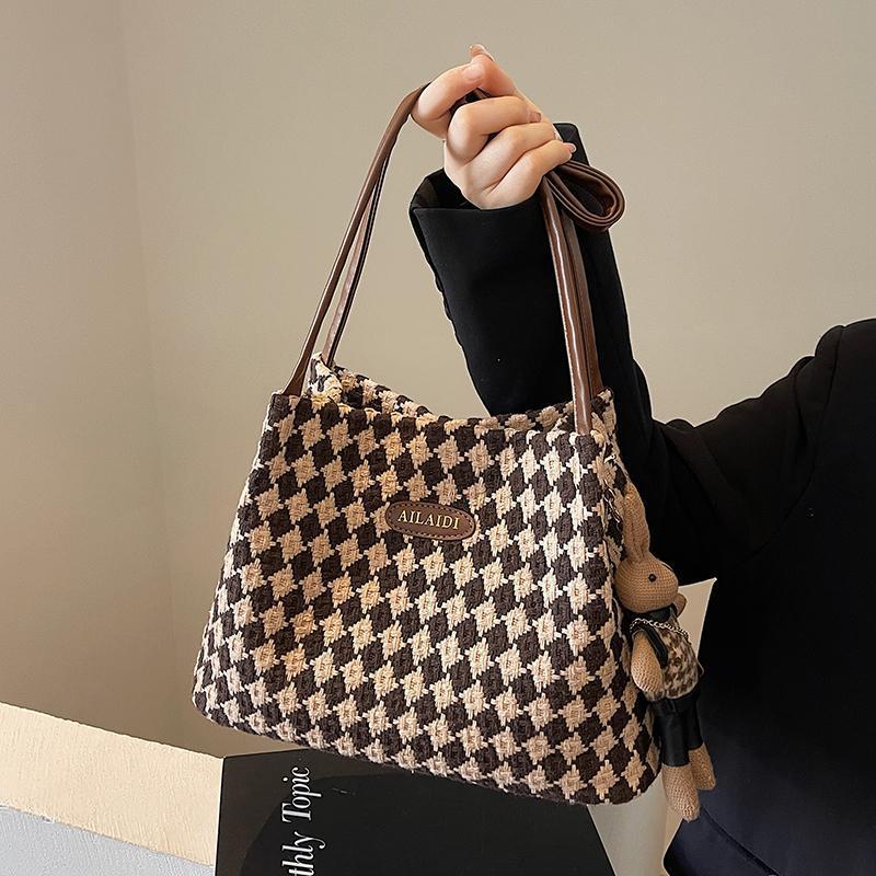 Niche Woolen Bag Women'S Commuter All-Match Shoulder Bag Casual Portable Tote Bag - Image 4