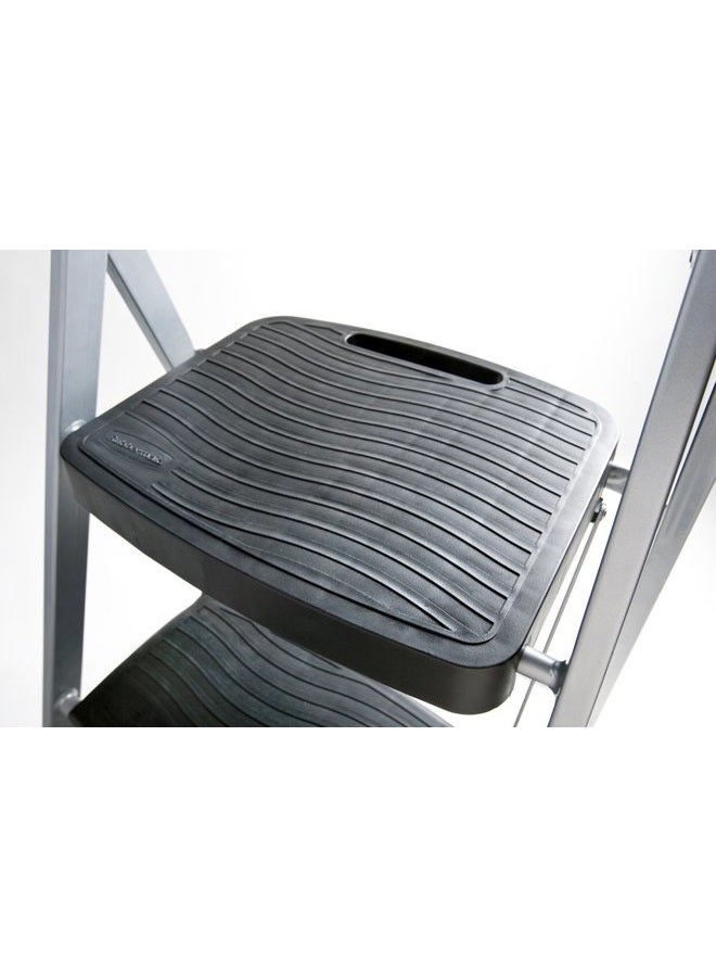 Rubbermaid سلم معدني قابل للطي RM-3W 3 خطوات مع مقبض يد، سعة 200 رطل، فضي - Image 5