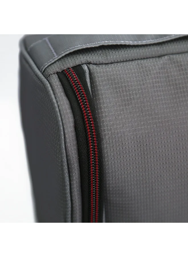 دكني حقيبة مستحضرات تجميل من دي كي إن واي