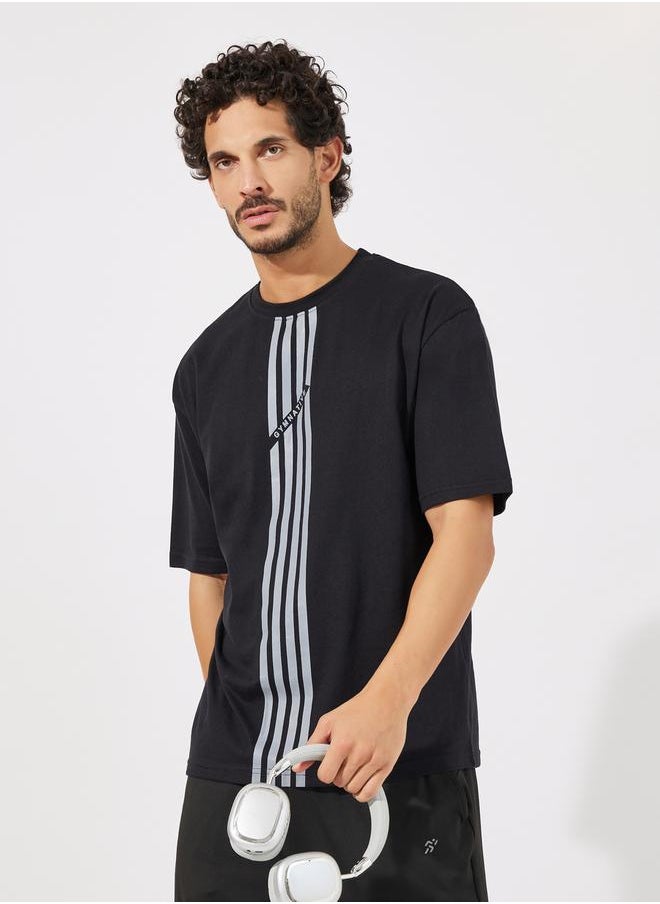 Front Striped Oversized Athleisure T-Shirt - pzsku/ZC0EDB4310884A095A35FZ/45/_/1729844671/c59f951e-403f-4d54-9f8b-f6fb40f76d45