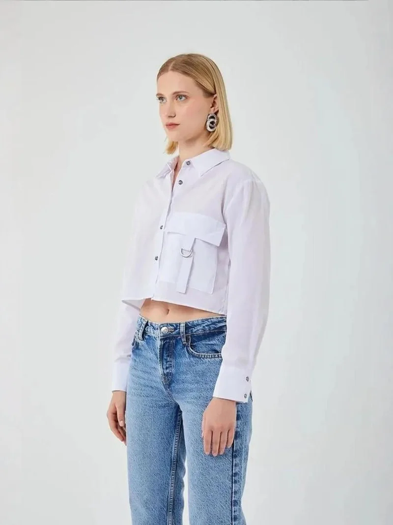 MixRay Dusty White Cropped Poplin Shirt with Pocket Detail for Women | Best Price UAE