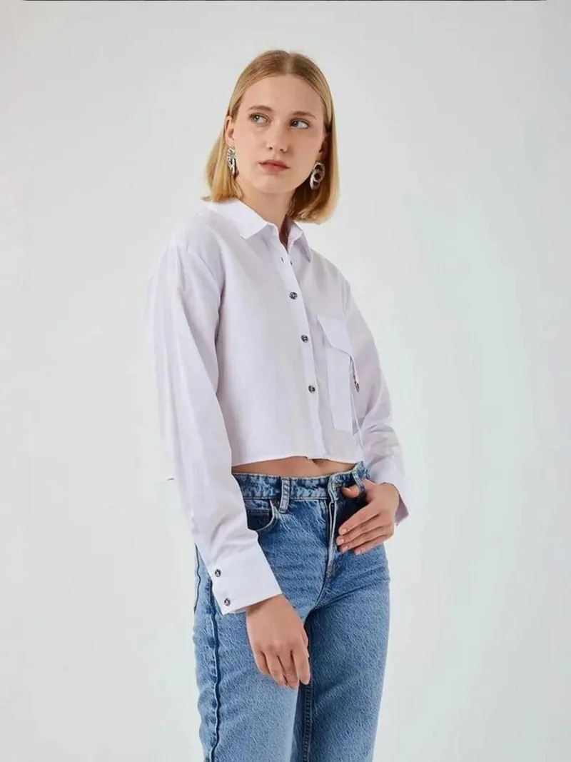 MixRay Dusty White Cropped Poplin Shirt with Pocket Detail for Women | Best Price UAE