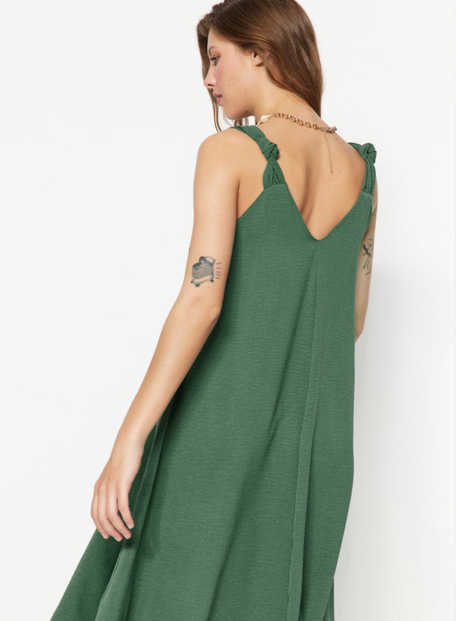 trendyol Green Relaxed Cut V Neck Midi Woven Dress - Image 4