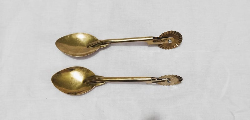 GS KITCHENWARE GS Brass Karanji Cutter Tool GujiaShankarpali Cutter 2 in 1 Brass Spoon with Cutter Pack of 2 - Image 1