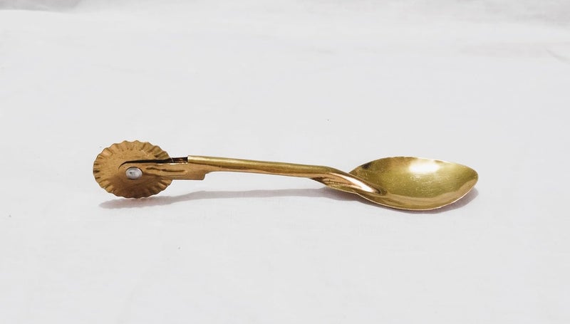 GS KITCHENWARE GS Brass Karanji Cutter Tool GujiaShankarpali Cutter 2 in 1 Brass Spoon with Cutter Pack of 2 - Image 4