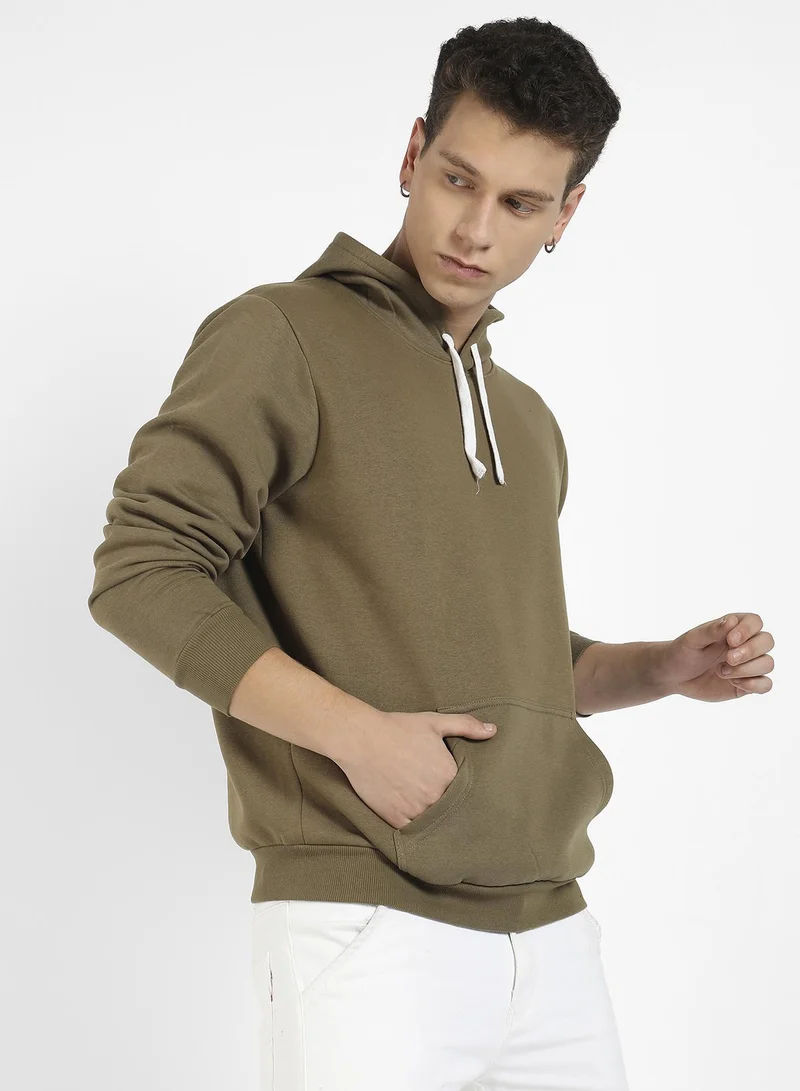 Campus Sutra Men's Olive Green Pullover Hoodie With Contrast Drawstring