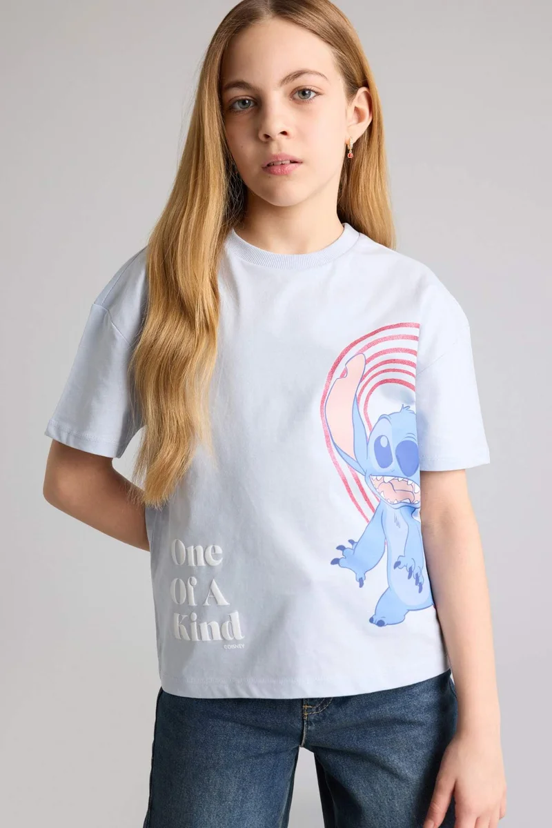 DeFacto Girl Relax Fit Lilo &amp; Stitch Printed T-Shirt