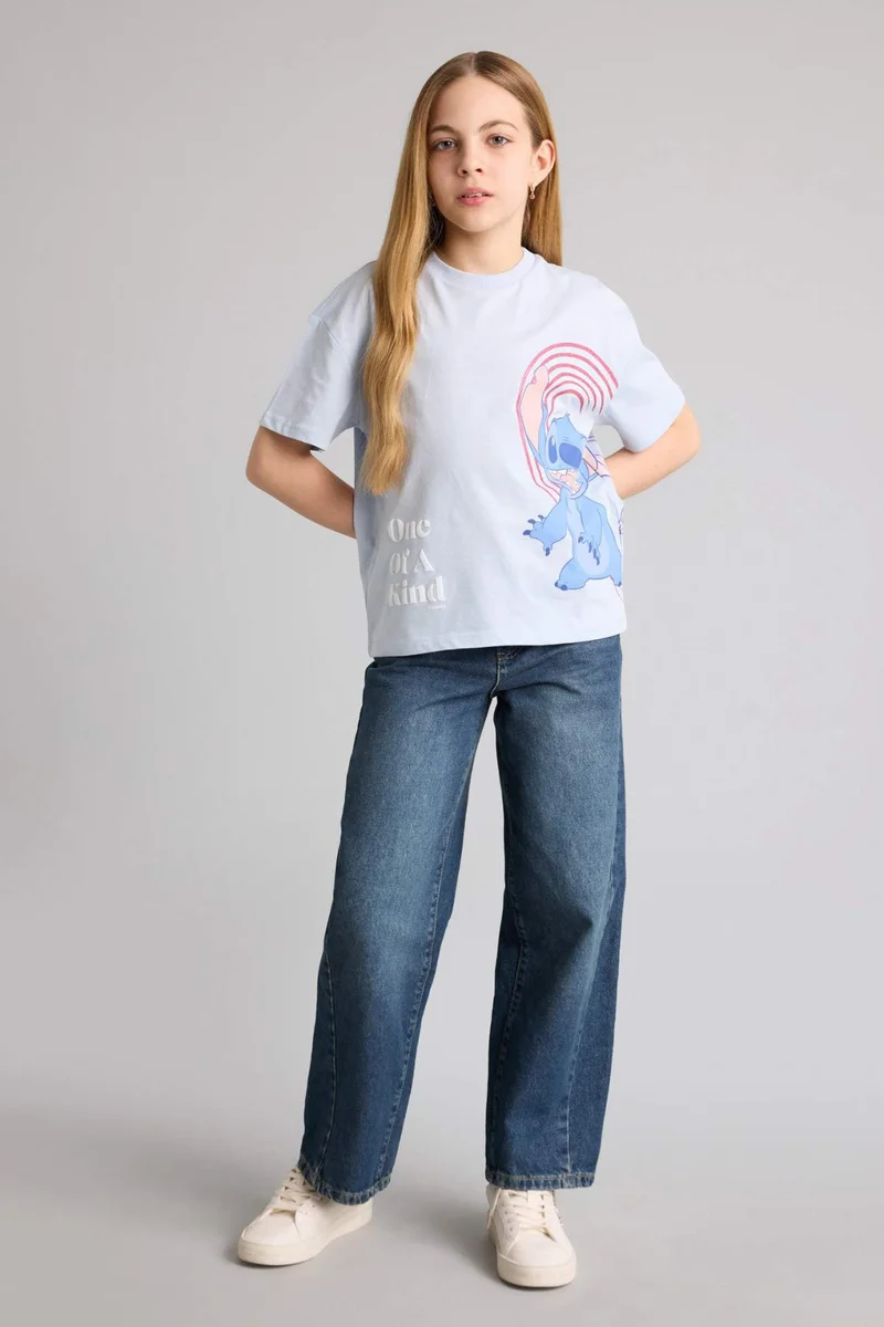 DeFacto Girl Relax Fit Lilo &amp; Stitch Printed T-Shirt