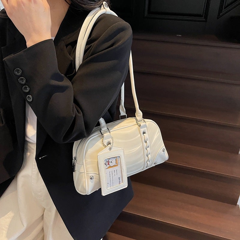 حقيبة كتف نسائية من البولي يوريثان على شكل وسادة - Image 4